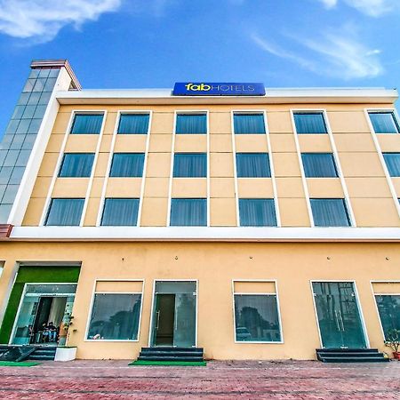 Fabhotel Amrit Greens Indore Airport Zewnętrze zdjęcie