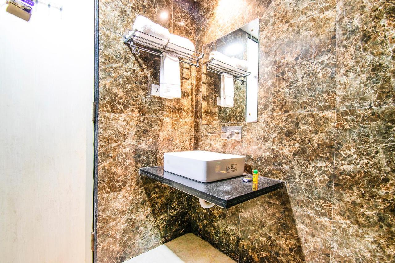Fabhotel Amrit Greens Indore Airport Zewnętrze zdjęcie